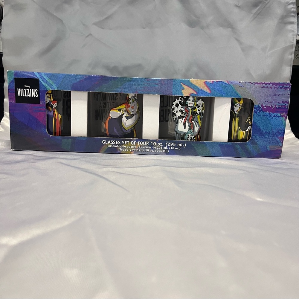 New in Box: Disney • Villains Glass Set‎ of 4